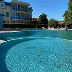 Sirius House * סנט קונסטנטין והלנה