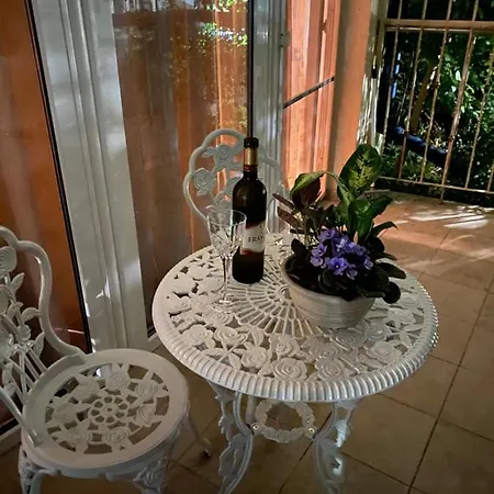 Sirius House * Святые Константин и Елена